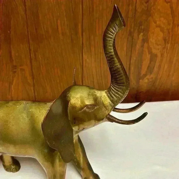 Vintage Large Brass Elephant Sculpture 1970's - Picture 7 of 11